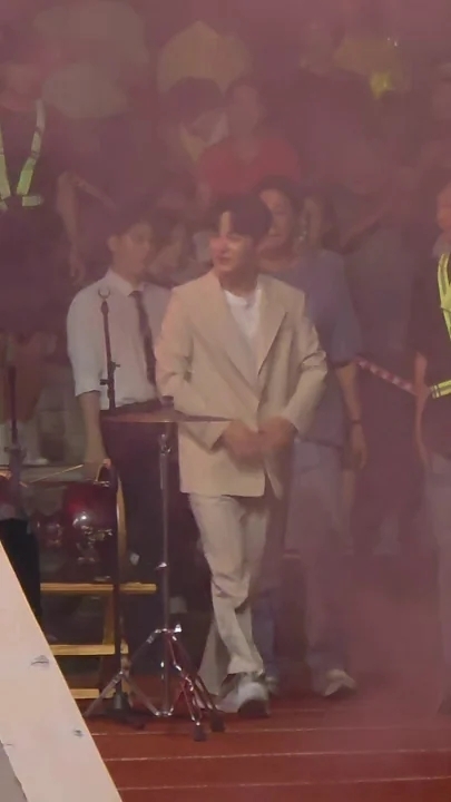 Park Seojin background image recommended by Choeaedol Celeb fandom