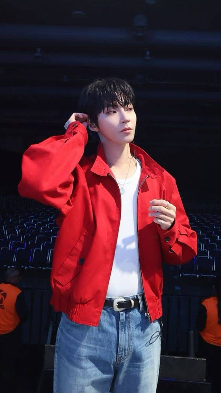 Behind-the-scenes cut of Hwang Inyoup