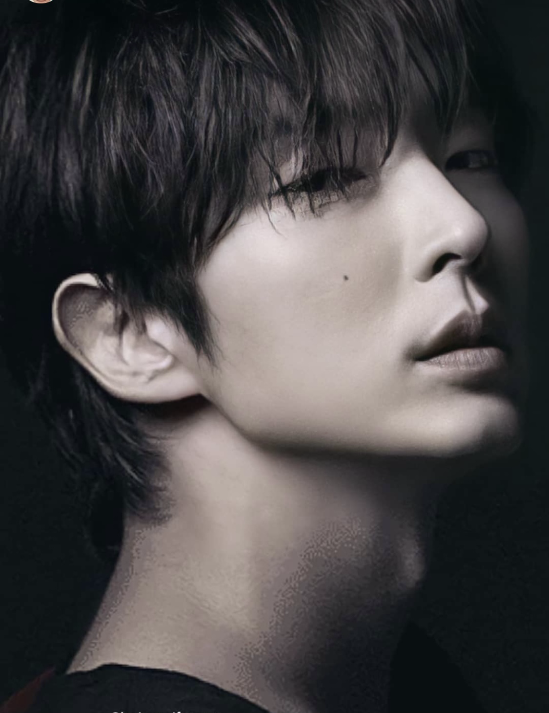 Behind-the-scenes cut of Lee Joongi