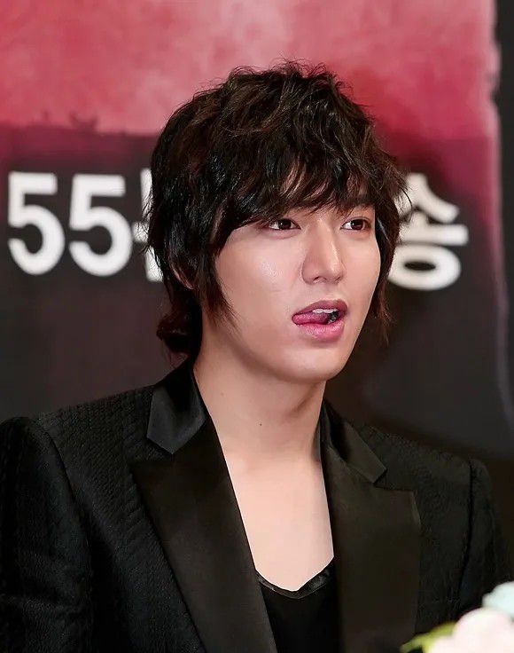 Recent activity shot of Lee Minho