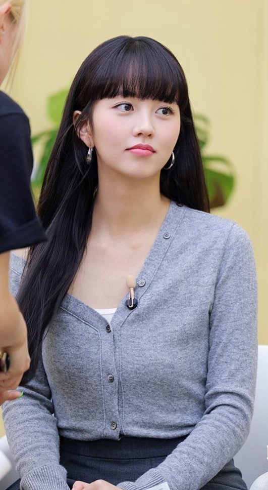 Emotional wallpaper shared by fans for Kim Sohyun