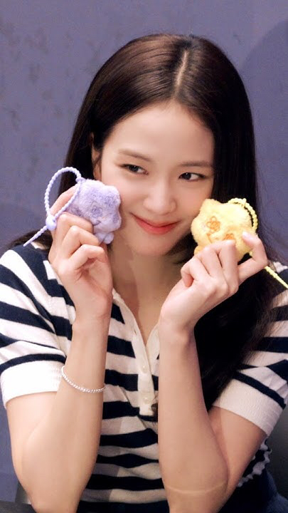 Special wallpaper made by Jisoo (1995)'s fans