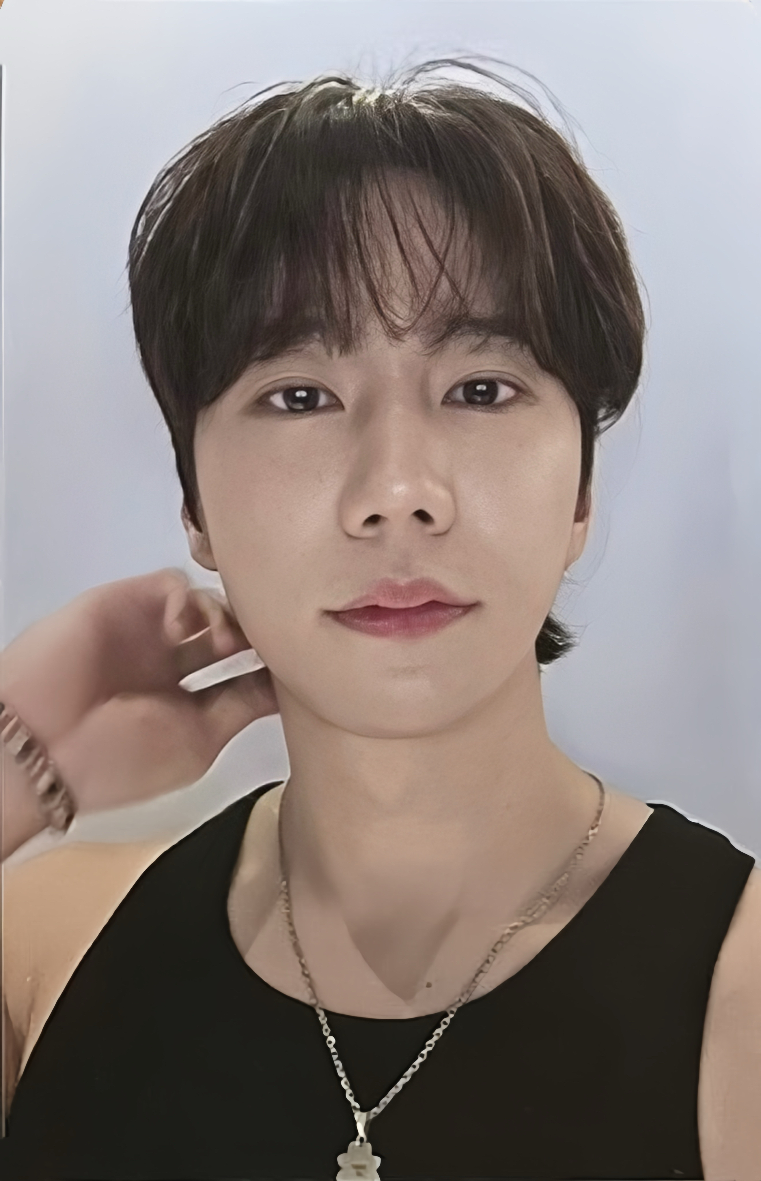 Recent activity shot of Lee Junyoung