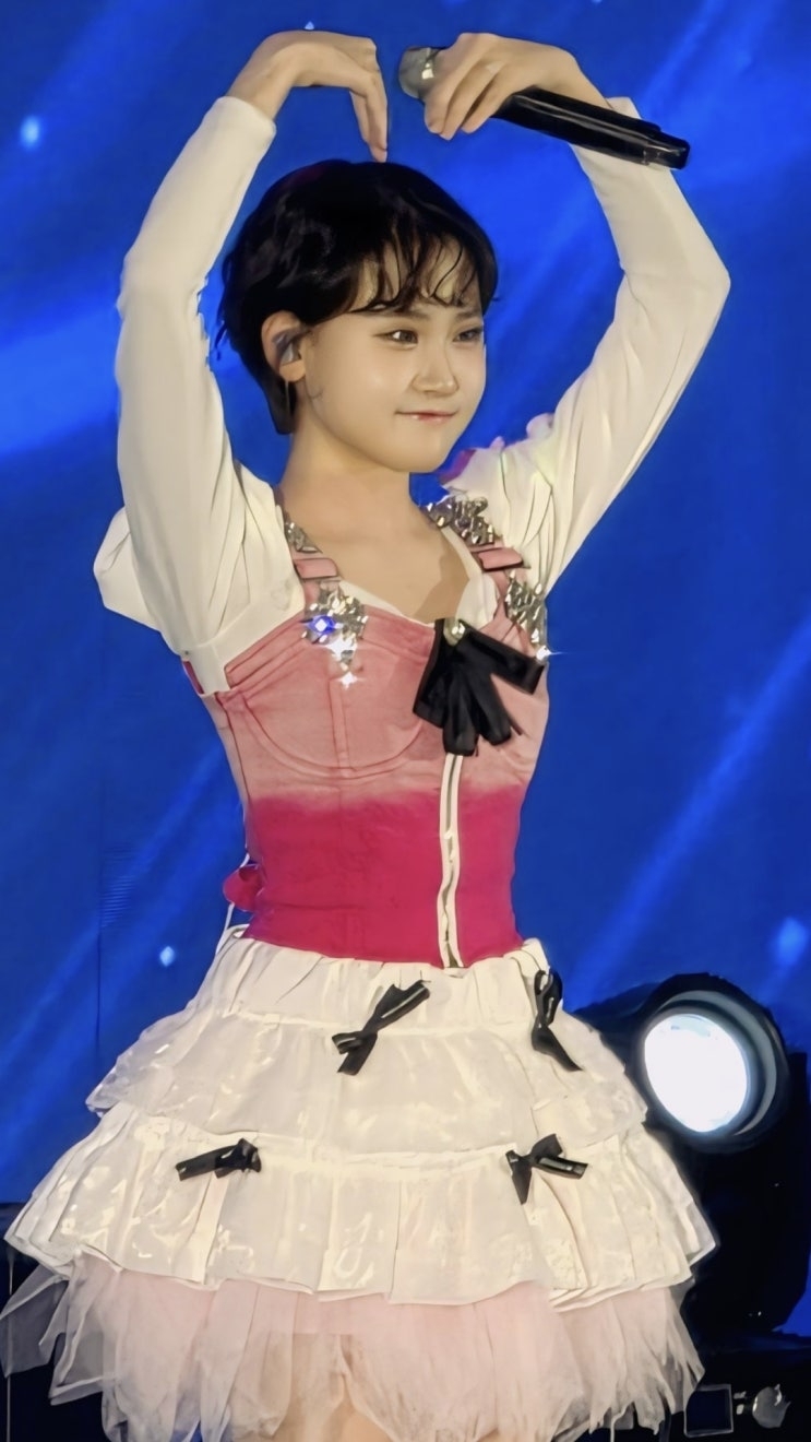 Kim Dahyun background image recommended by Choeaedol Celeb fandom