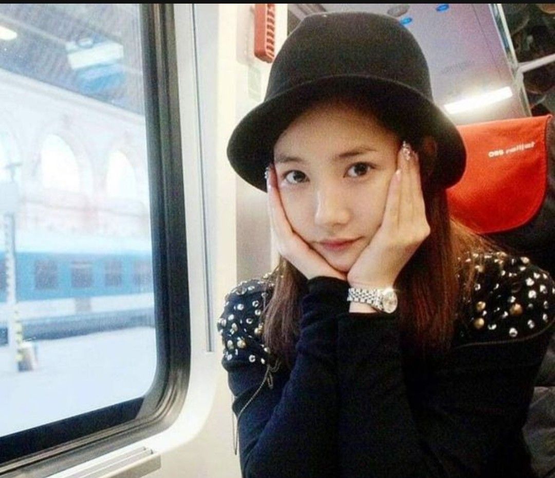 A moment captured by a fan of Park Minyoung