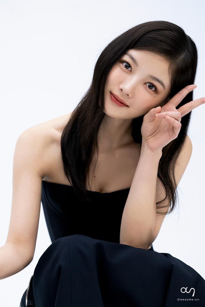 Latest photo of Kim Youjung
