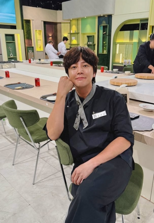 A moment captured by a fan of Jang Geunsuk