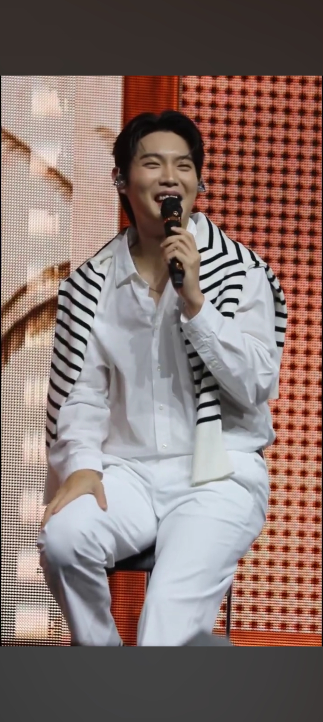 Representative background image loved by Son Taejin fandom