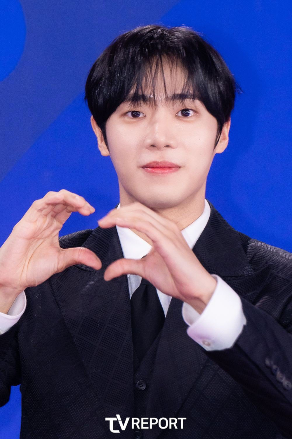 Behind-the-scenes cut of Choo Youngwoo