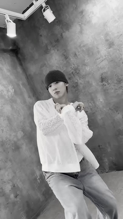 Special wallpaper made by Kim Yohan's fans