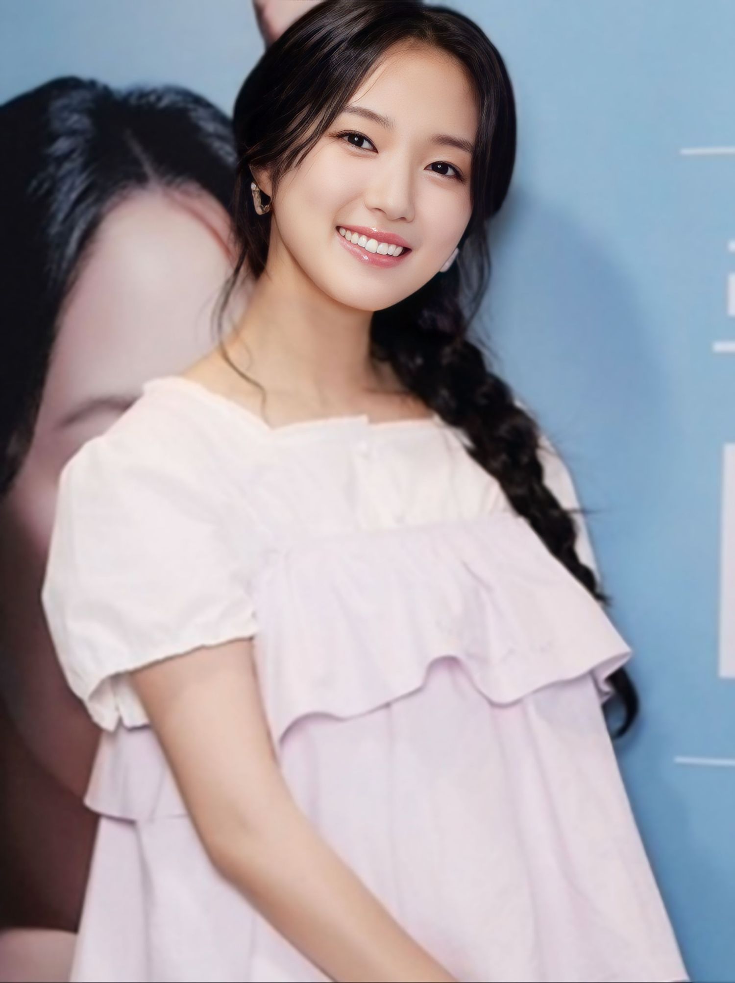 Recent activity shot of Kim Hyeyoon