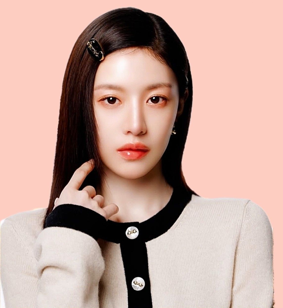 Recent activity shot of Go Younjung