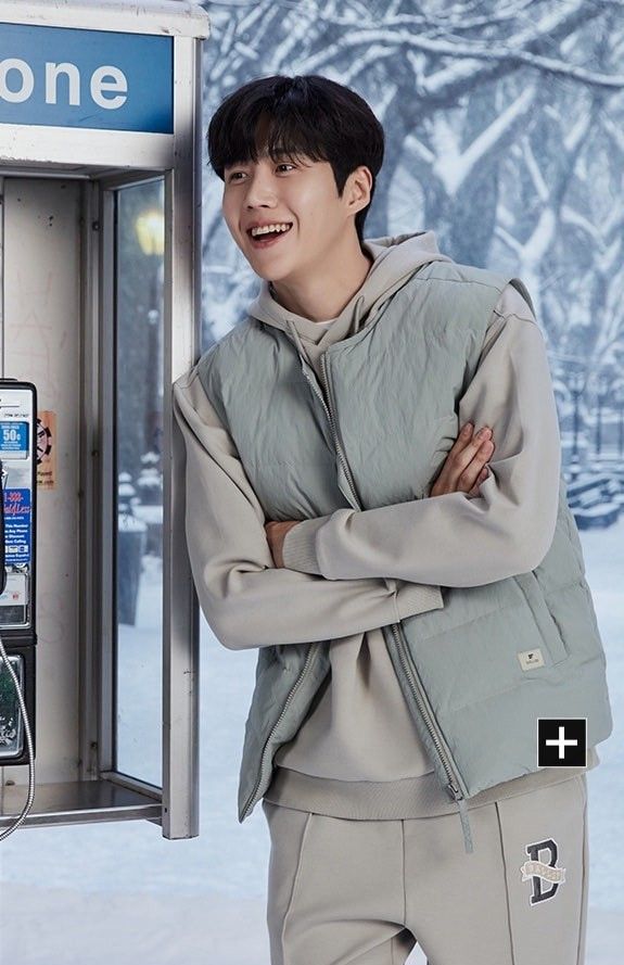 Latest photo of Kim Seonho