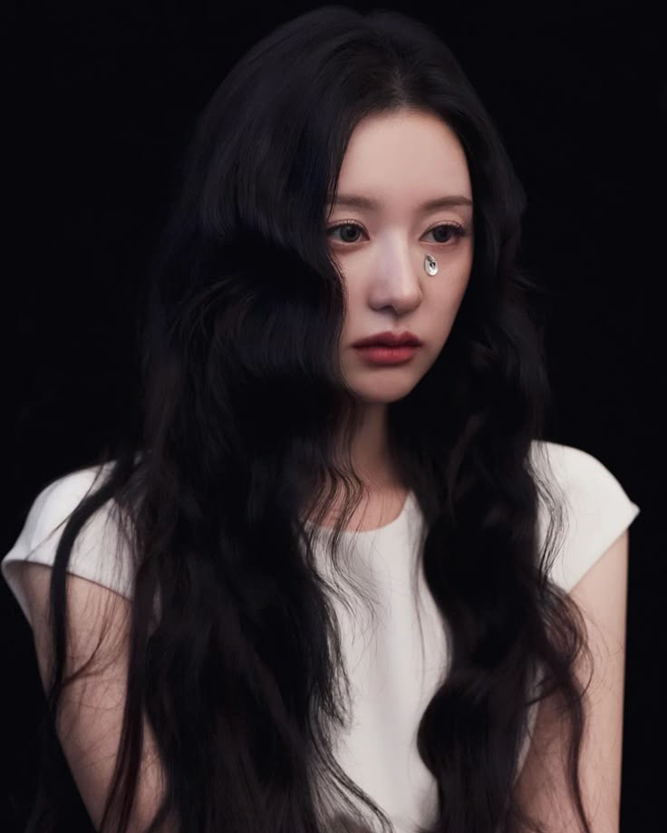 Recent activity shot of Kim Jiwon