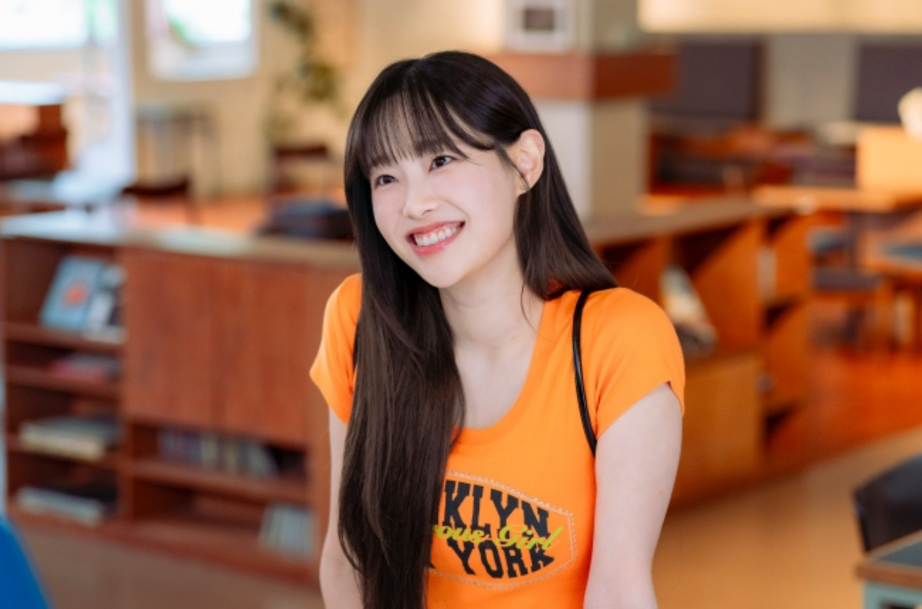Latest photo of Chuu