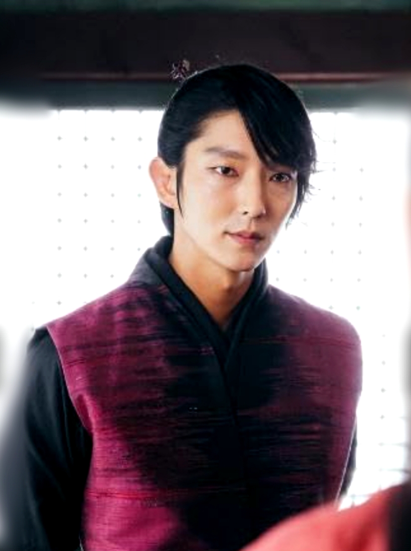 Behind-the-scenes cut of Lee Joongi