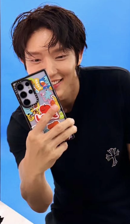 Latest photo of Lee Joongi