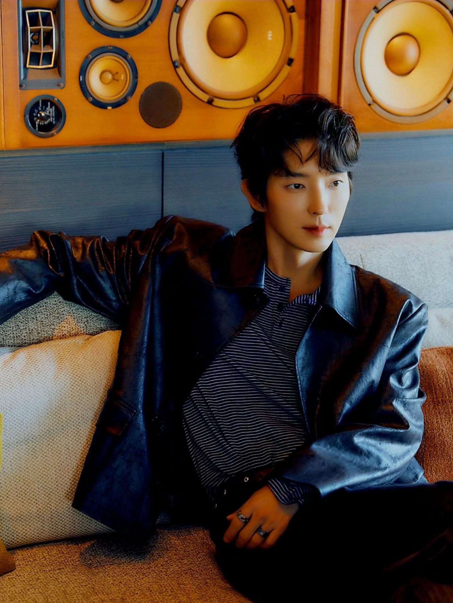 Behind-the-scenes cut of Lee Joongi