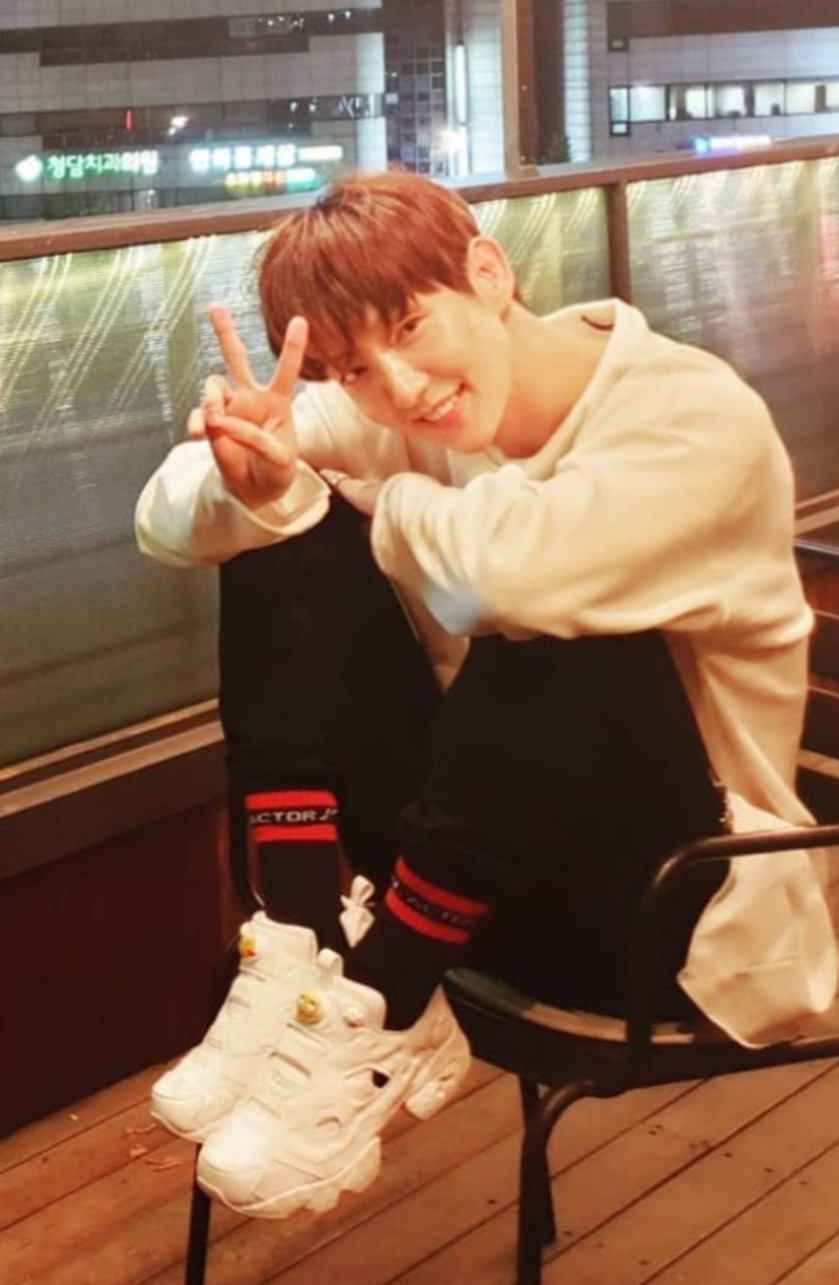 Behind-the-scenes cut of Lee Joongi