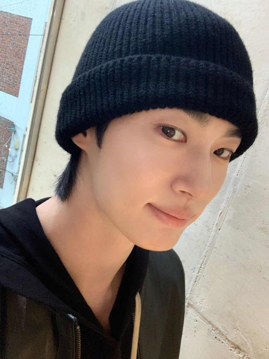 粉丝拍下的边佑锡瞬间