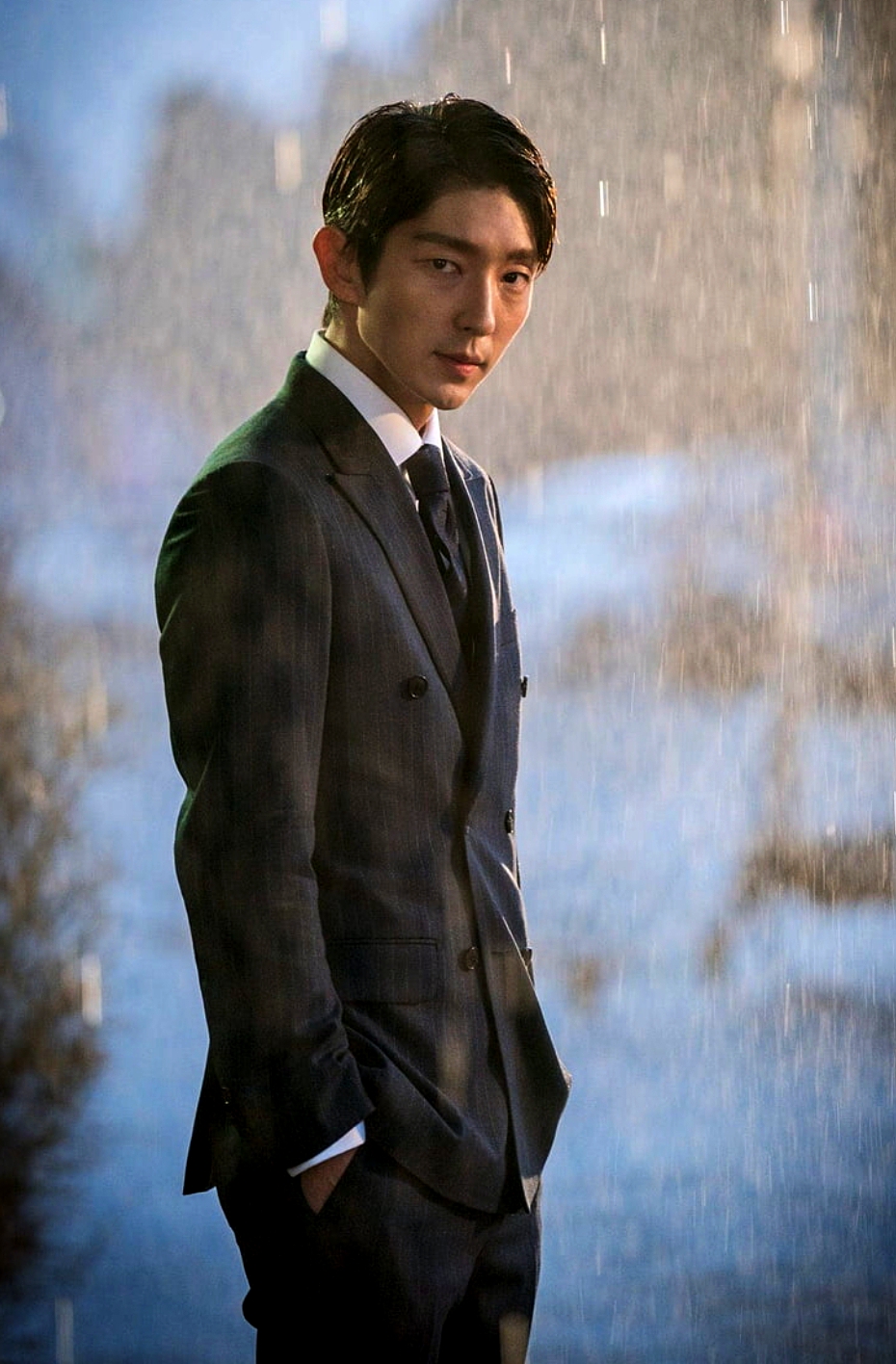 Behind-the-scenes cut of Lee Joongi