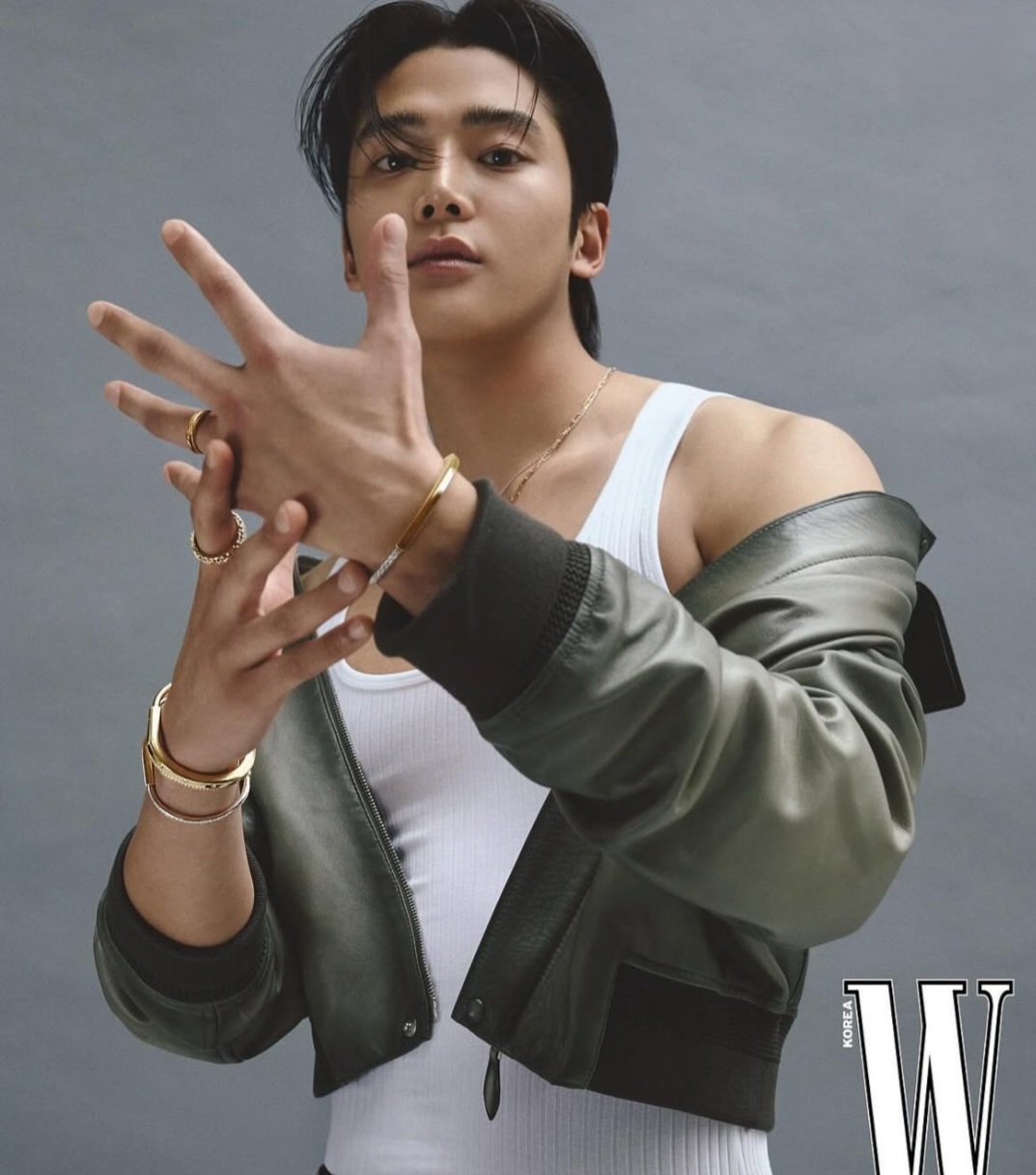Latest photo of Rowoon