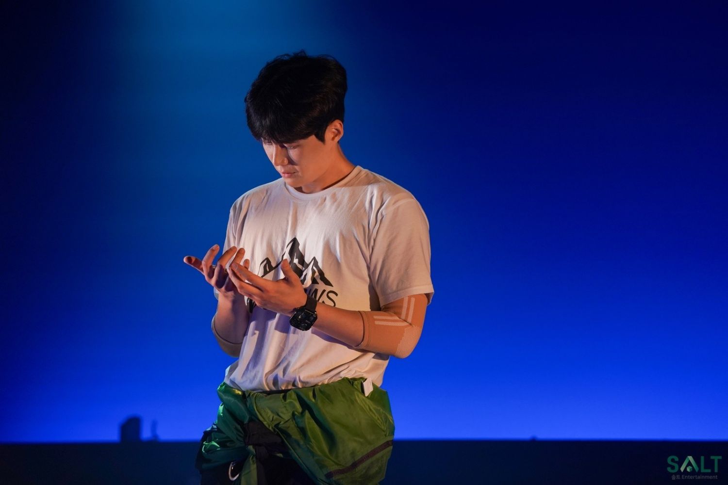 A moment captured by a fan of Kim Seonho