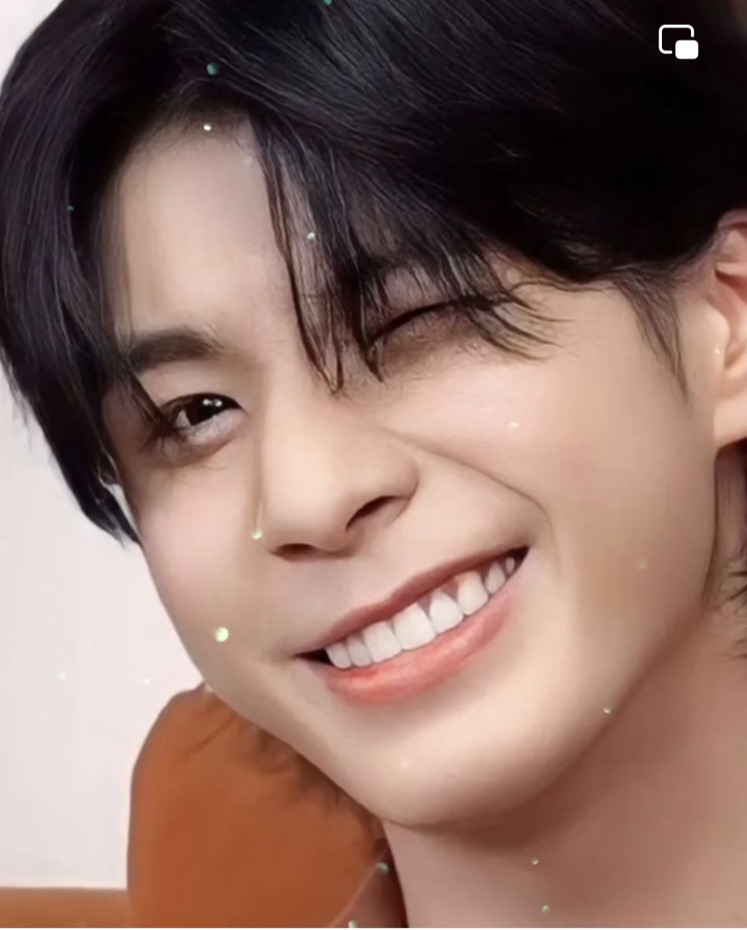Recent activity shot of Jeong Dongwon