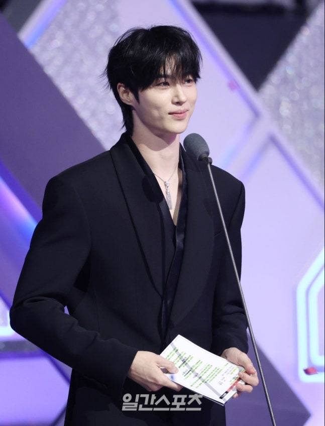 A moment captured by a fan of Byeon Wooseok