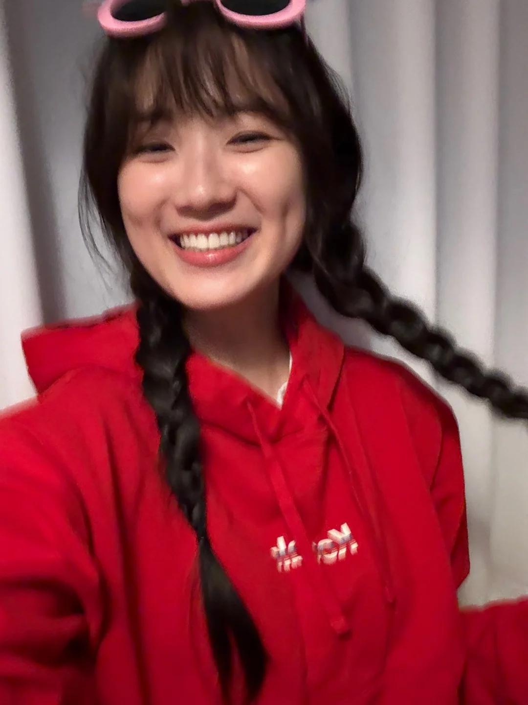 A moment captured by a fan of Kim Hyeyoon