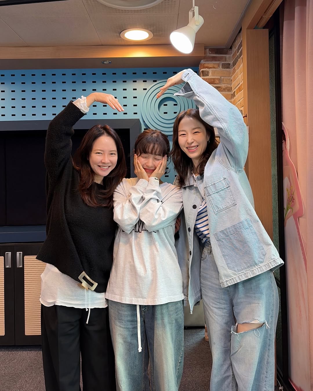 Recent activity shot of Song Jihyo