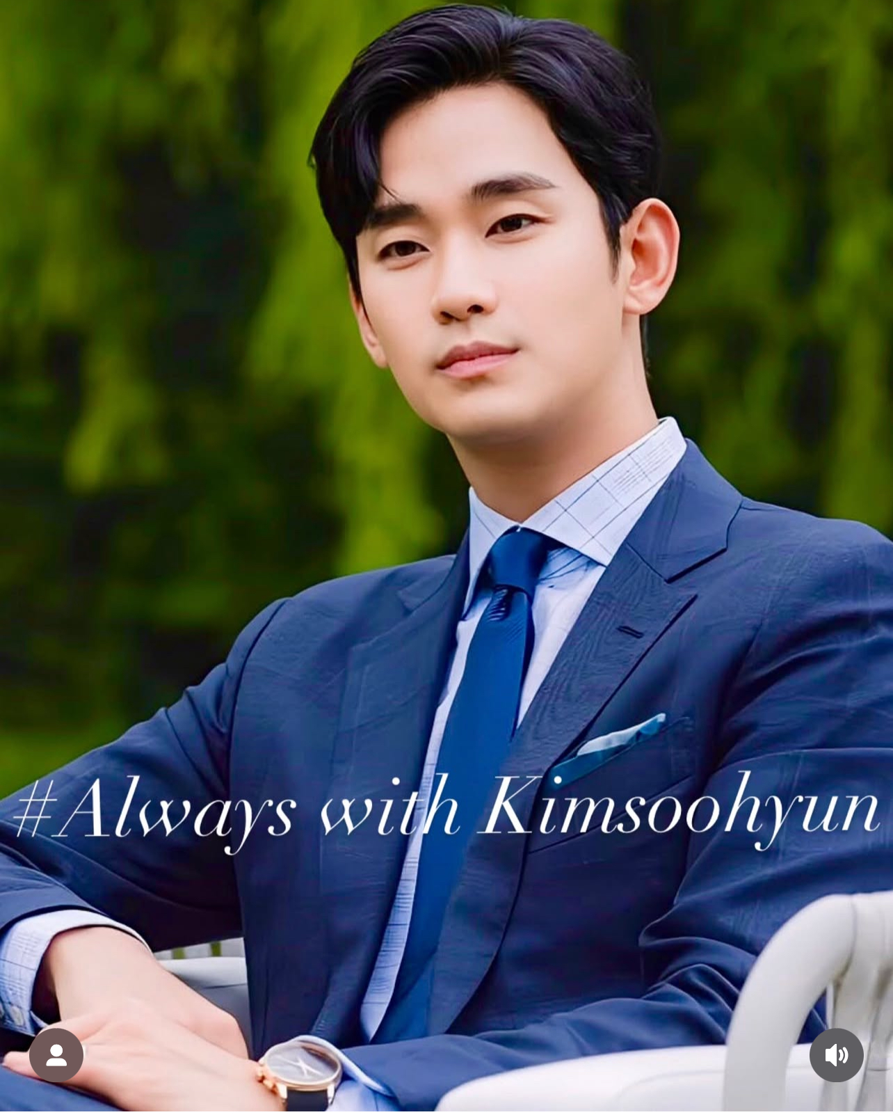 A moment captured by a fan of Kim Soohyun