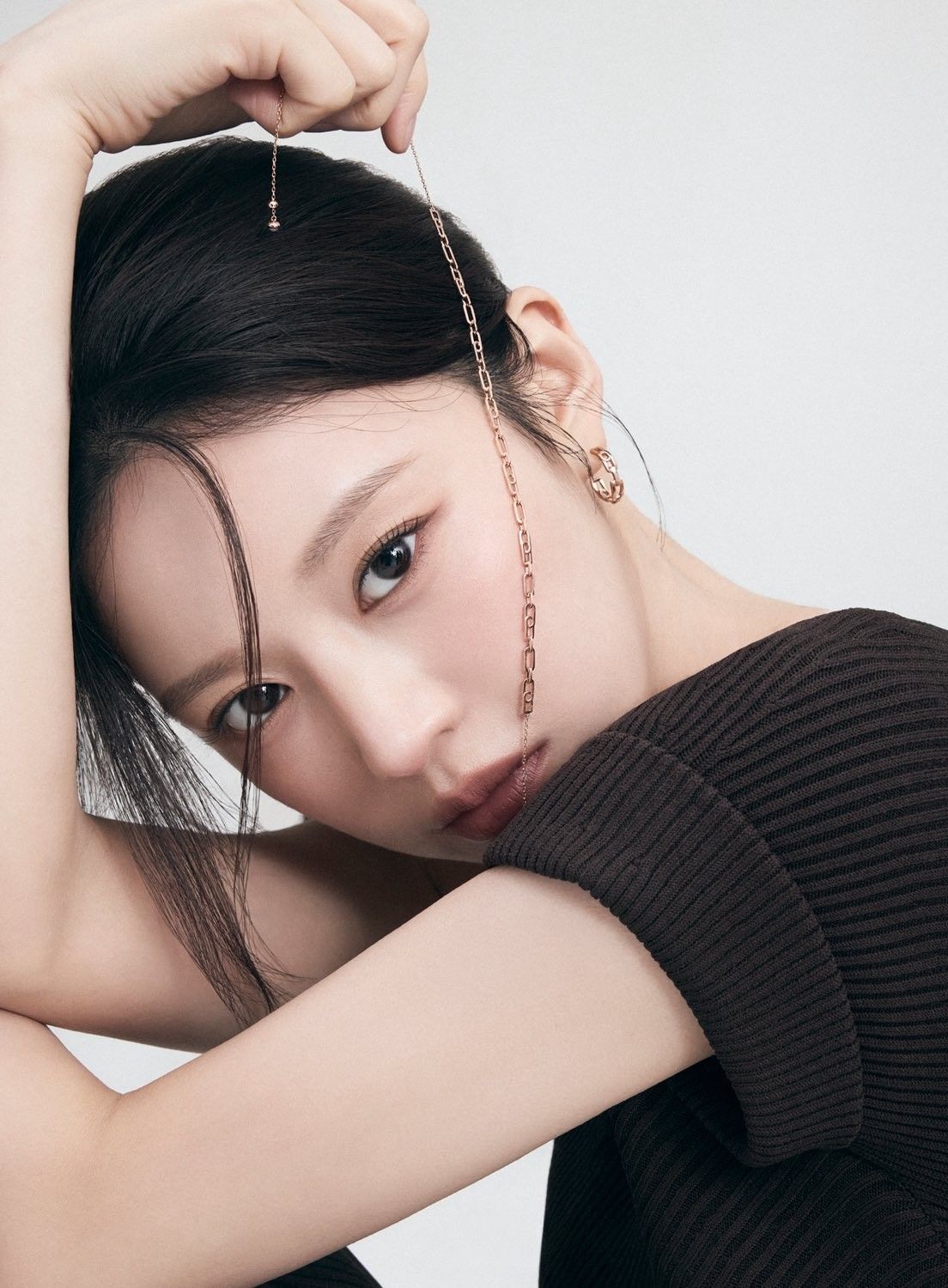 Behind-the-scenes cut of Go Younjung