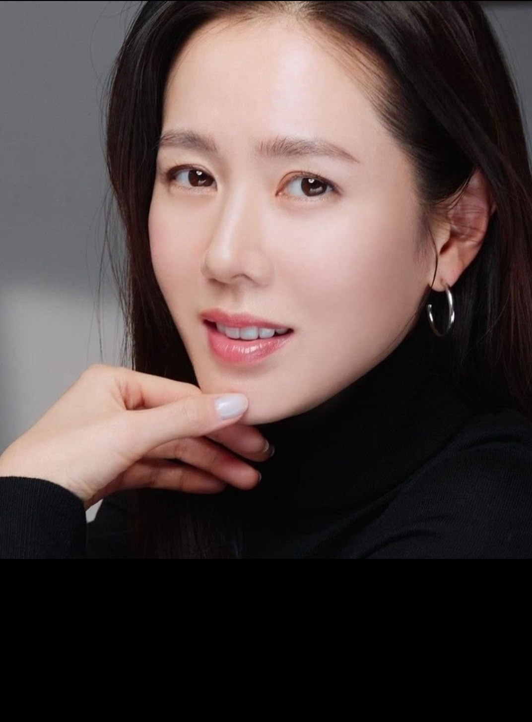 Foto kegiatan terbaru dari Son Yejin