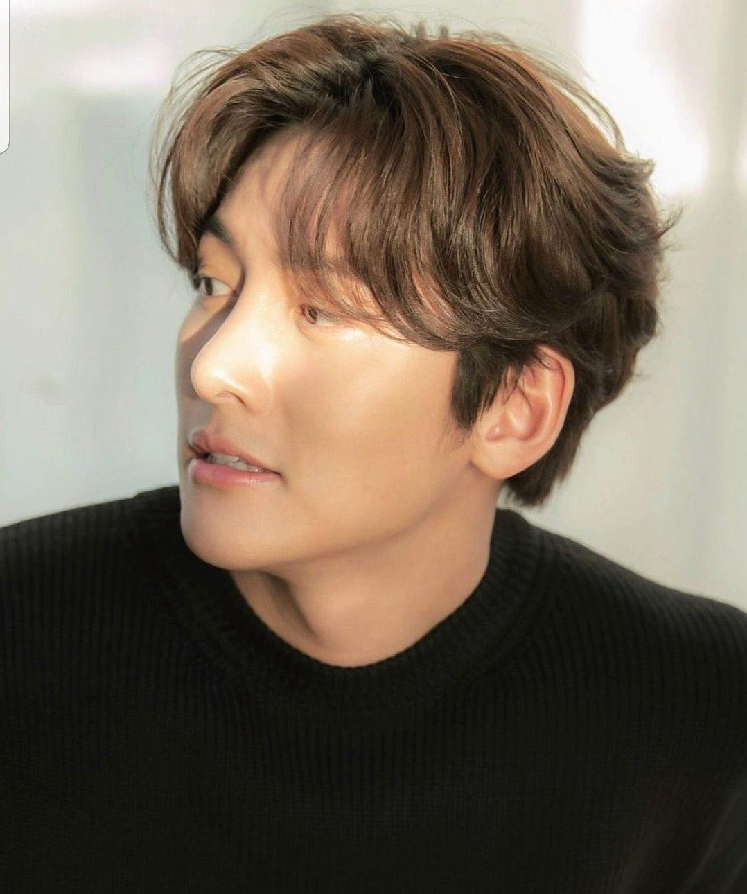 Behind-the-scenes cut of Ji Changwook