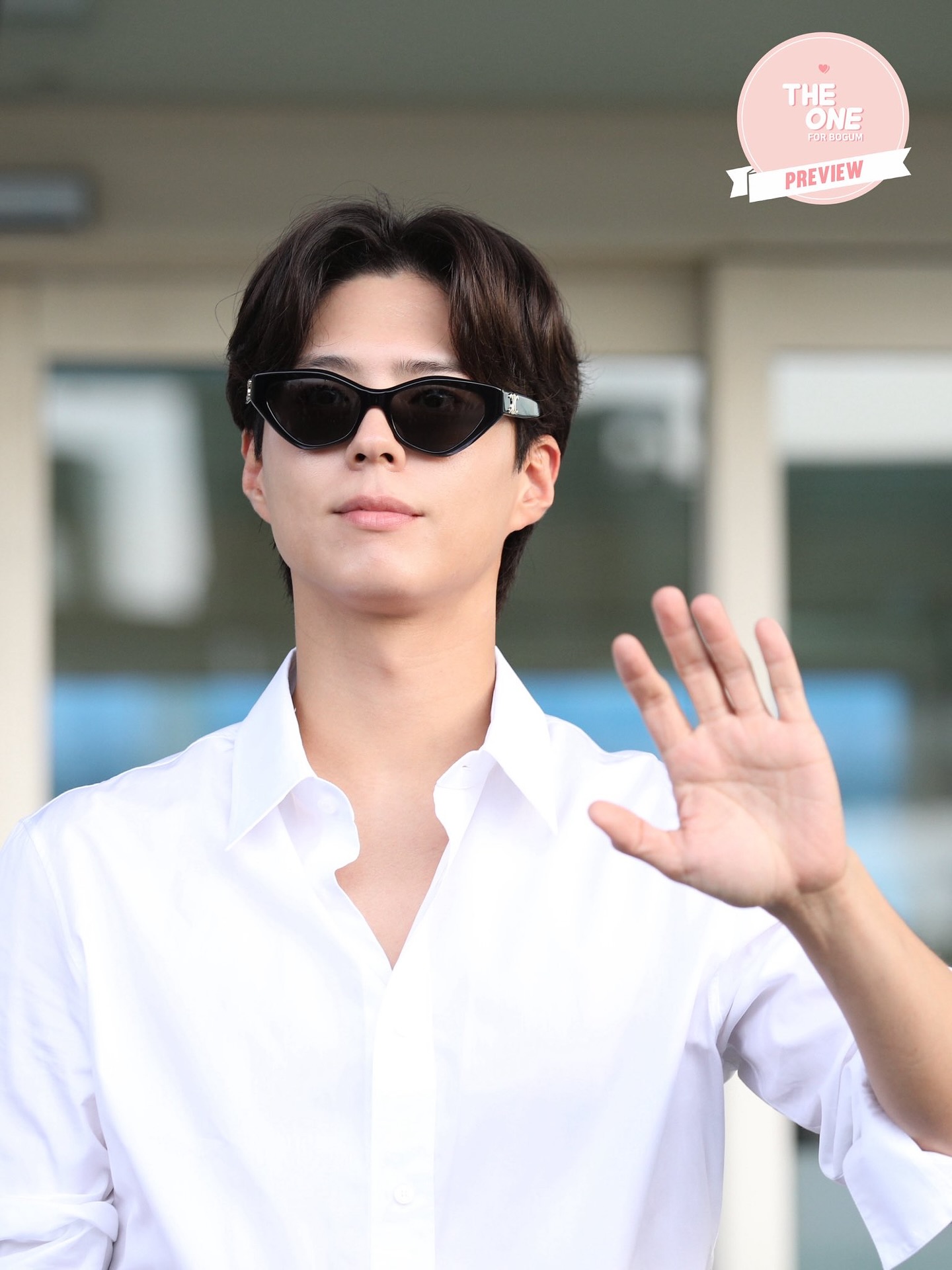 Behind-the-scenes cut of Park Bogum