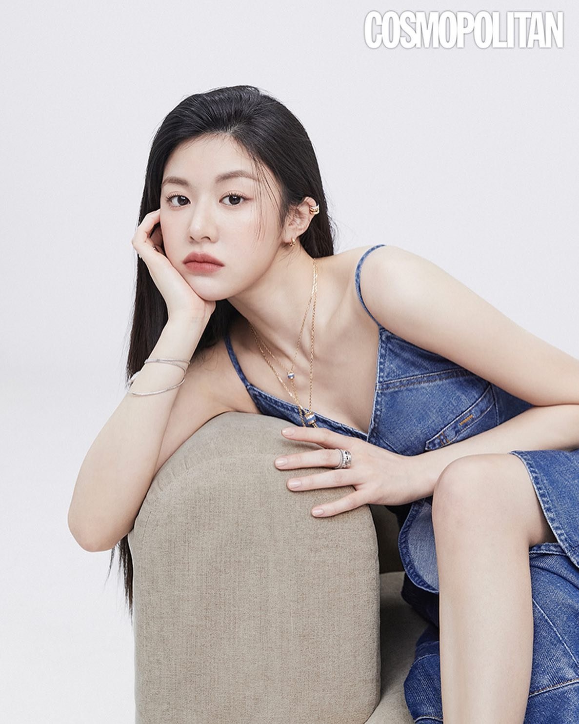 Behind-the-scenes cut of Go Younjung