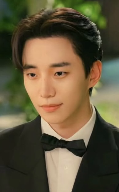 李俊昊的最新照片