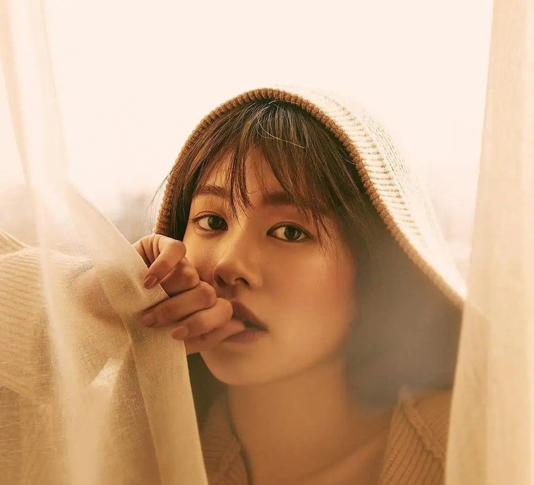 Currently spotlighted celeb post