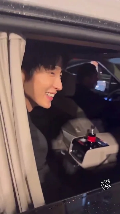 Foto kegiatan terbaru dari Lee Joongi