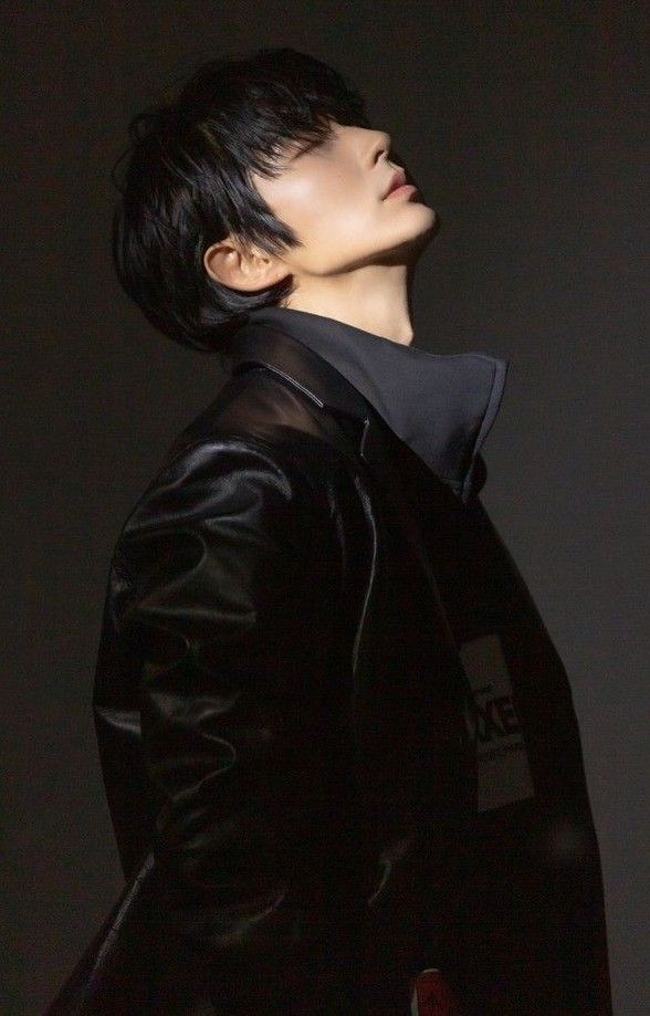 A moment captured by a fan of Lee Joongi