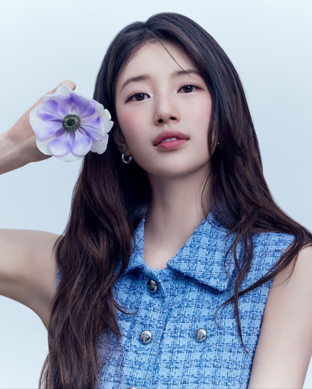 Behind-the-scenes cut of Bae Suzy
