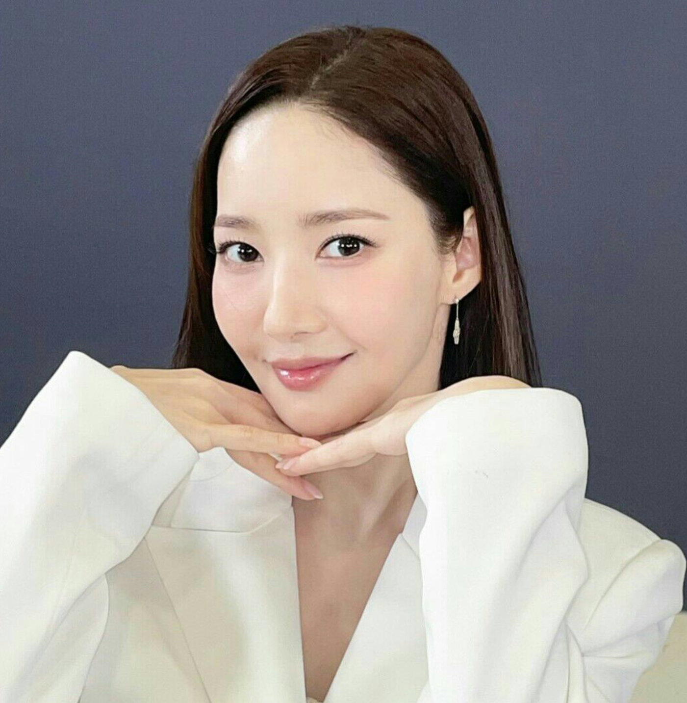 Latest photo of Park Minyoung
