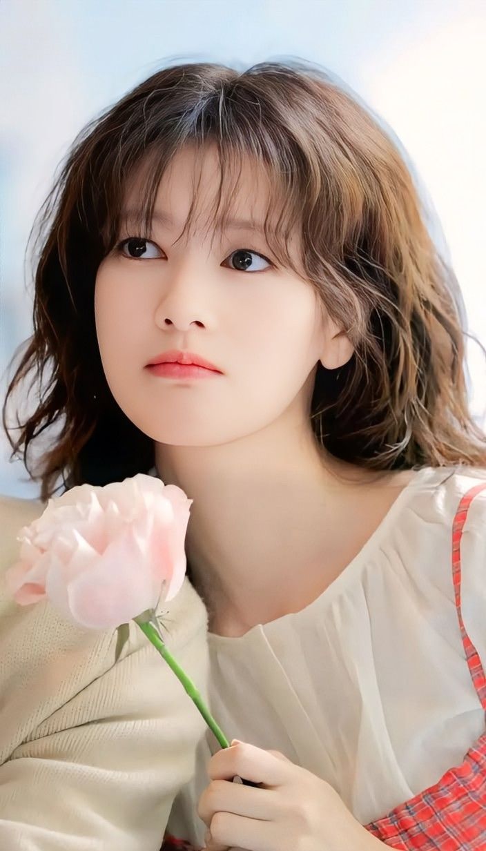Emotional wallpaper shared by fans for Jung Somin
