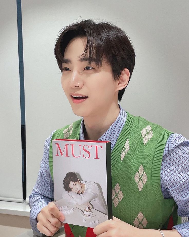 Behind-the-scenes cut of Lee Junho