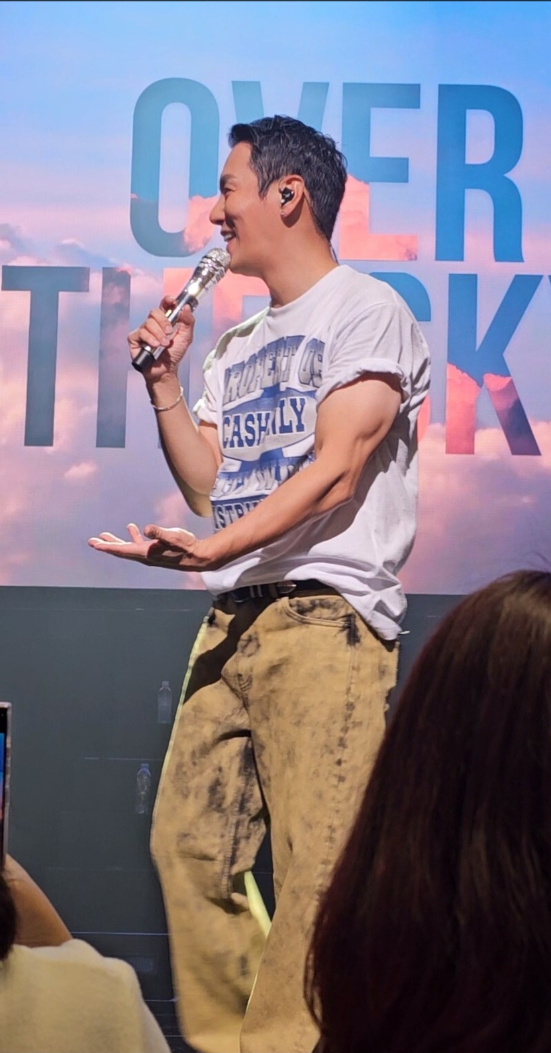 Representative background image loved by Hwanhee fandom