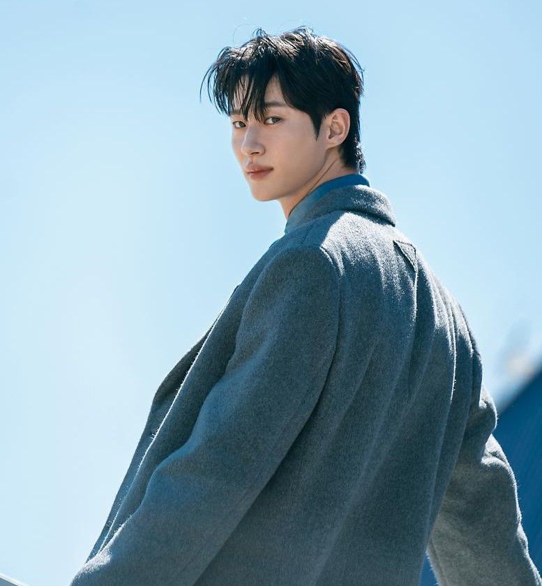 A moment captured by a fan of Byeon Wooseok