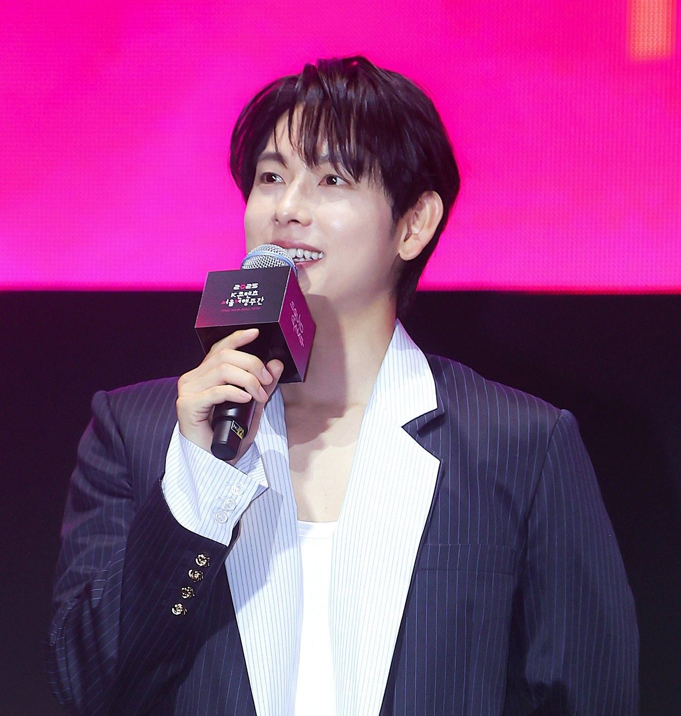 Recent activity shot of Lim Siwan