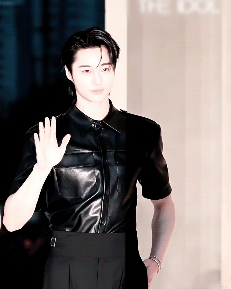Recent activity shot of Byeon Wooseok