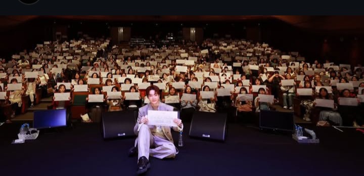 Behind-the-scenes cut of Choi Jinhyuk
